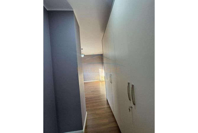 Shtepi me qera 2+1 ne Tirane - 650 Euro