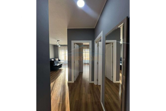 Shtepi me qera Apartament ne Tirane, 2+1, Mobilimi E mobiluar, Pagesa 650  Euro.