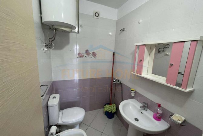 Shtepi me qera 2+1 ne Tirane - 650 Euro
