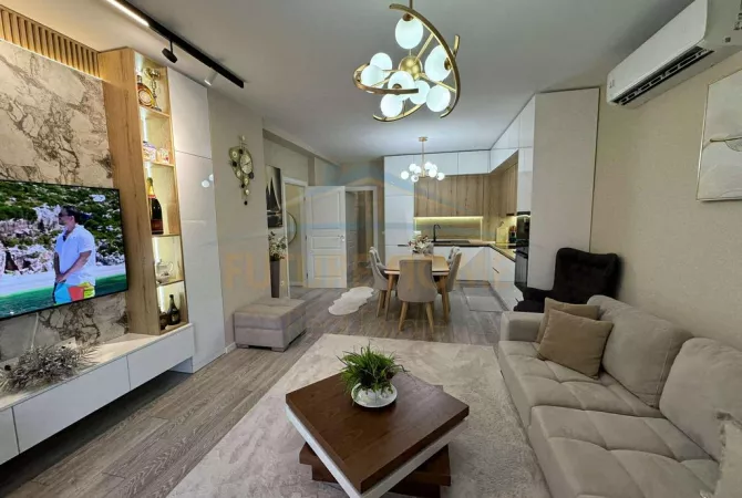 Shtepi me qera Apartament ne Tirane, 2+1, Mobilimi E mobiluar, Pagesa 800  Euro.