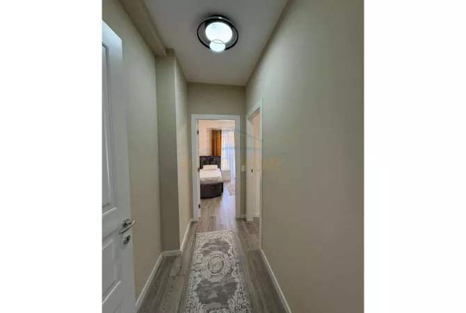 Shtepi me qera Apartament ne Tirane, 2+1, Mobilimi E mobiluar, Pagesa 800  Euro.