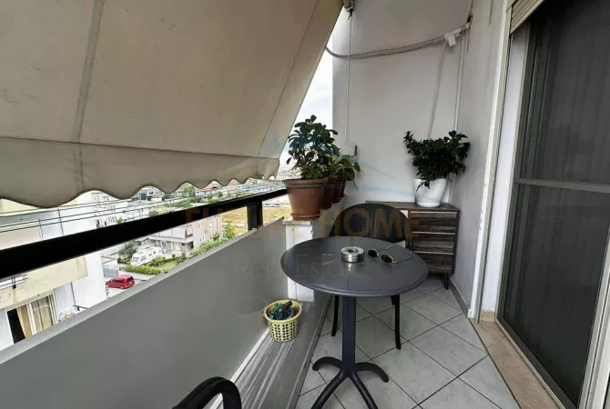 Shtepi ne shitje Apartament ne Tirane, 2+1, Mobilimi E mobiluar, Pagesa 130,000  Euro.