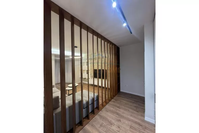 Shtepi me qera 2+1 ne Tirane - 800 Euro