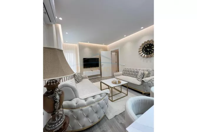 Shtepi ne shitje Apartament ne Tirane, 1+1, Mobilimi E mobiluar, Pagesa 123,000  Euro.