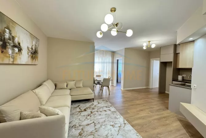 Shtepi ne shitje Apartament ne Tirane, 2+1, Mobilimi E mobiluar, Pagesa 119,000  Euro.