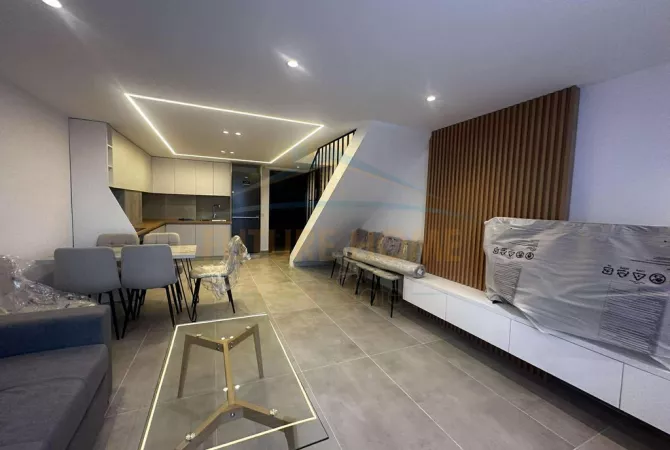 Shtepi ne shitje Apartament ne Tirane, 1+1, Mobilimi E mobiluar, Pagesa 120,000  Euro.