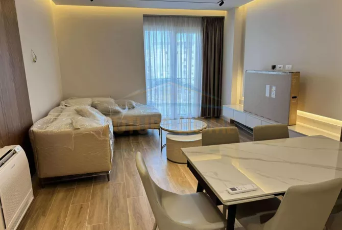 Shtepi me qera Apartament ne Tirane, 1+1, Mobilimi E mobiluar, Pagesa 650  Euro.