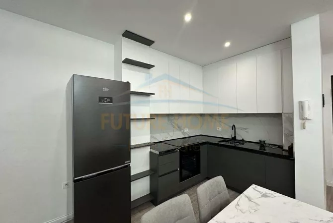 Shtepi me qera Apartament ne Tirane, 2+1, Mobilimi E mobiluar, Pagesa 600  Euro.