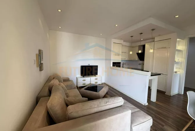 Shtepi me qera Apartament ne Tirane, 2+1, Mobilimi E mobiluar, Pagesa 650  Euro.