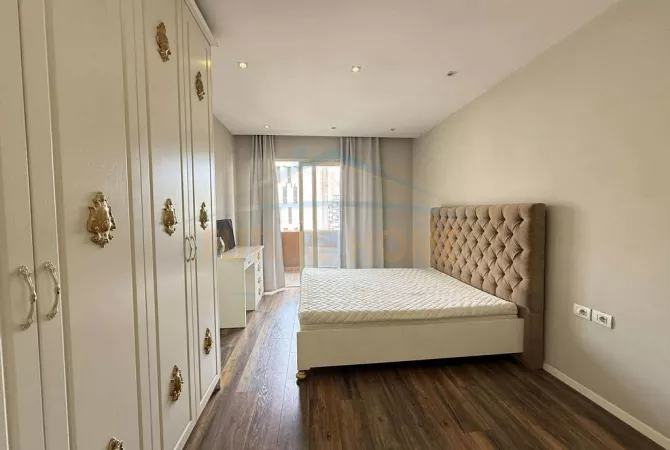 Shtepi me qera Apartament ne Tirane, 2+1, Mobilimi E mobiluar, Pagesa 650  Euro.