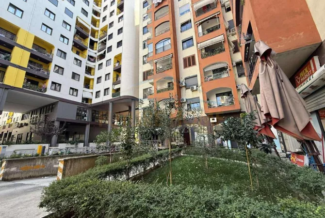 Shtepi me qera Apartament ne Tirane, 2+1, Mobilimi E mobiluar, Pagesa 450  Euro.
