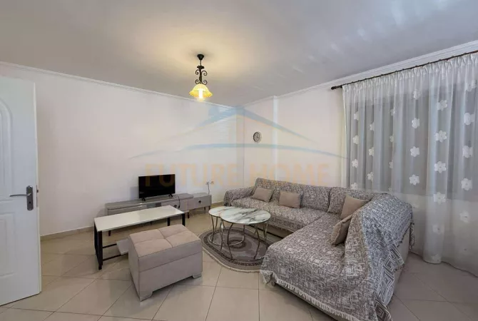 Shtepi me qera 2+1 ne Tirane - 450 Euro