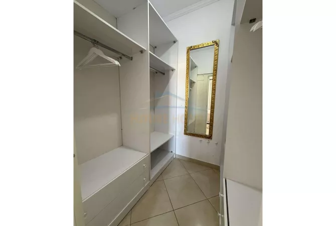 Shtepi me qera Apartament ne Tirane, 2+1, Mobilimi E mobiluar, Pagesa 450  Euro.