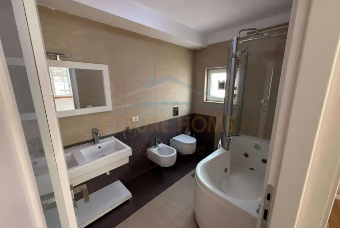 Shtepi me qera 2+1 ne Tirane - 1,100 Euro