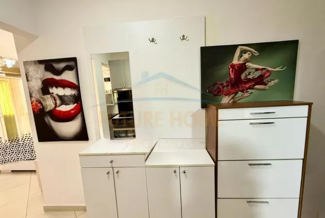 Shtepi me qera Garsoniere ne Tirane - 460 Euro