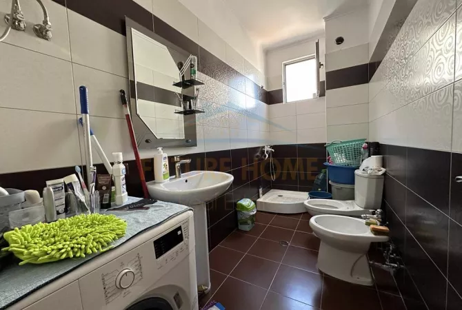 Shtepi me qera 2+1 ne Tirane - 590 Euro