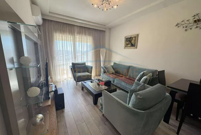 Shtepi me qera Apartament ne Tirane, 2+1, Mobilimi E mobiluar, Pagesa 450  Euro.