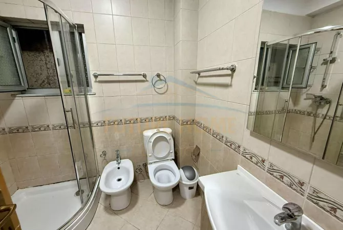 Shtepi me qera Apartament ne Tirane, 1+1, Mobilimi E mobiluar, Pagesa 600  Euro.