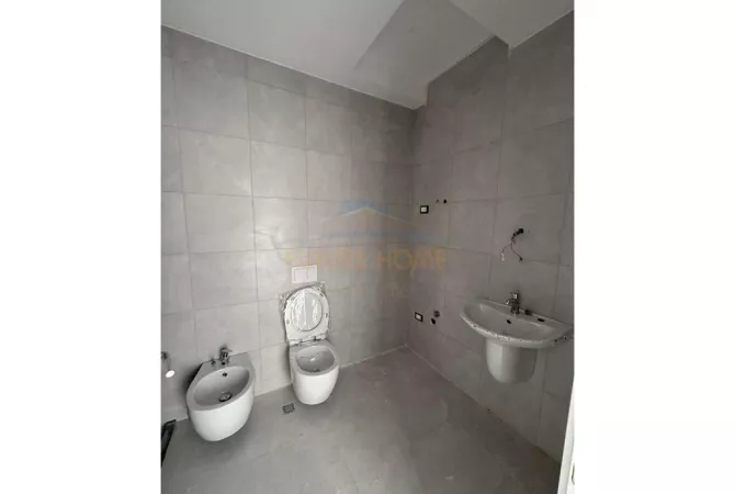 Shtepi ne shitje 1+1 ne Tirane - 210,000 Euro