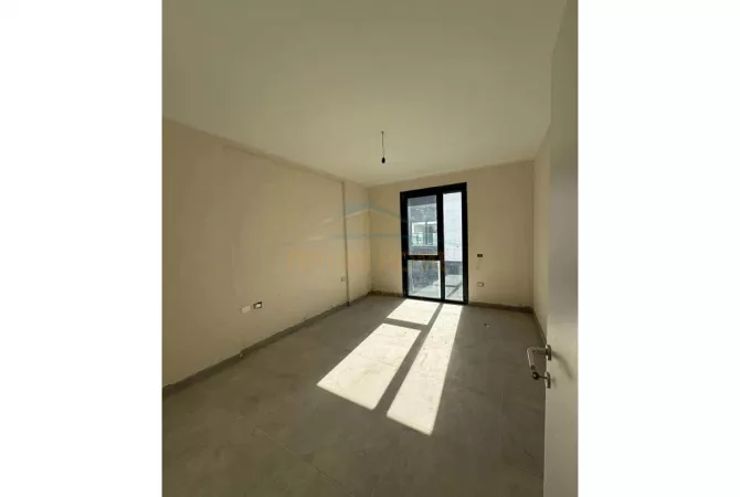 Shtepi ne shitje 1+1 ne Tirane - 210,000 Euro
