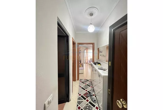 Shtepi me qera 2+1 ne Tirane - 450 Euro
