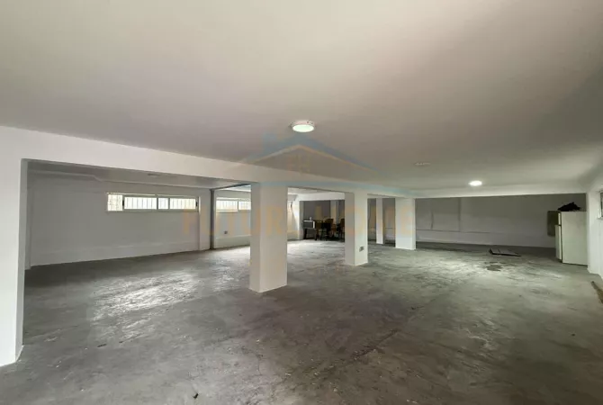 Ambient biznesi me qera 4+1 ne Tirane - 350 Euro