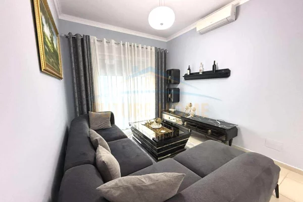 Shtepi me qera 2+1 ne Tirane - 600 Euro