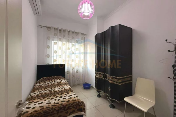 Shtepi me qera Apartament ne Tirane, 2+1, Mobilimi E mobiluar, Pagesa 60,000  Leke.