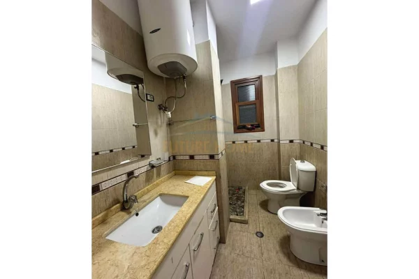 Shtepi me qera 2+1 ne Tirane - 600 Euro