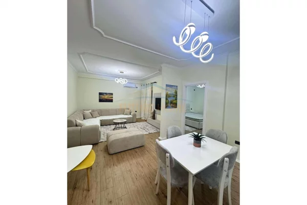 Shtepi me qera Apartament ne Tirane, 1+1, Mobilimi E mobiluar, Pagesa 600  Euro.