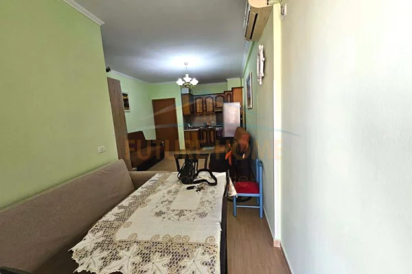 Shtepi ne shitje Apartament ne Durres, 1+1, Mobilimi E mobiluar, Pagesa 72,000  Euro.