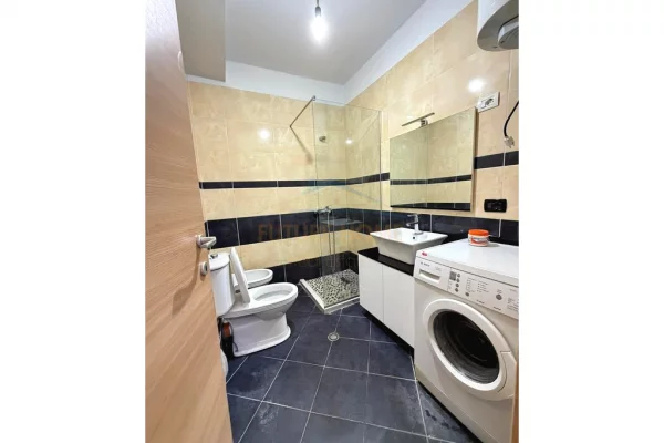 Shtepi me qera 2+1 ne Tirane - 400 Euro