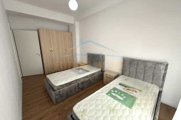 Shtepi me qera Apartament ne Tirane, 2+1, Mobilimi E mobiluar, Pagesa 500  Euro.