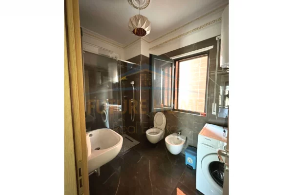 Shtepi me qera 2+1 ne Tirane - 650 Euro