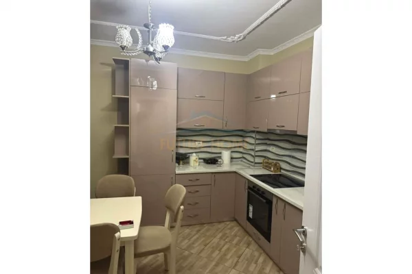 Shtepi me qera 1+1 ne Tirane - 400 Euro