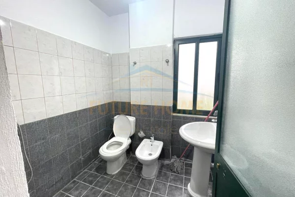 Shtepi me qera 1+1 ne Tirane - 300 Euro