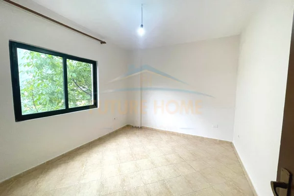 Shtepi me qera 1+1 ne Tirane - 300 Euro