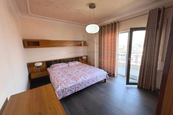 Shtepi me qera 2+1 ne Tirane - 900 Euro