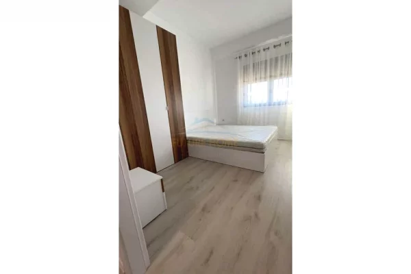 Shtepi me qera 2+1 ne Tirane - 600 Euro