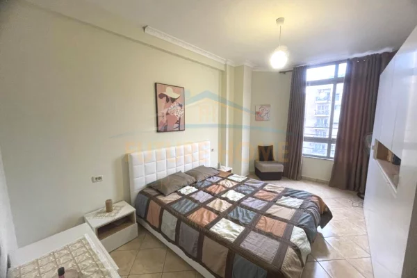 Shtepi me qera Apartament ne Tirane, 2+1, Mobilimi E mobiluar, Pagesa 500  Euro.