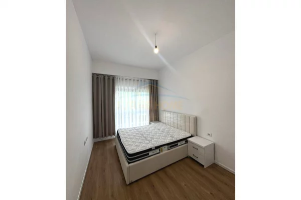 Shtepi me qera 1+1 ne Tirane - 45,000 Leke