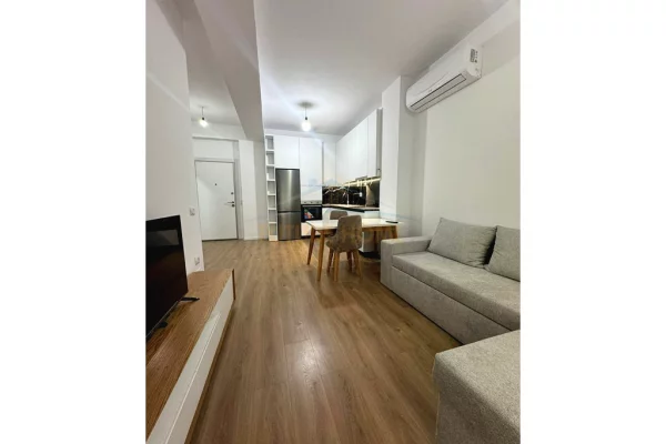 Shtepi me qera Apartament ne Tirane, 1+1, Mobilimi E mobiluar, Pagesa 45,000  Leke.