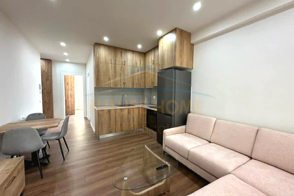 Casa in affitto 1+1 a Tirana - 850 Euro