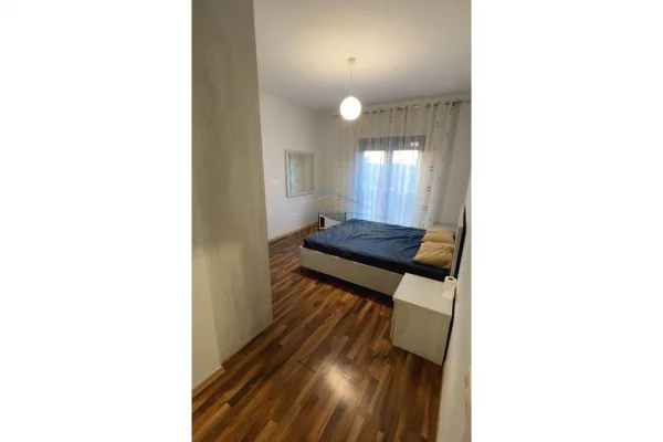Qera, Apartament 2+1+2 + Post Parkimi, Green City ,Unaza e Re UNA62930