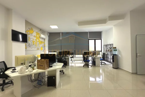 Business Property for Rent 1+1 in Tirana - 2,000 Euro