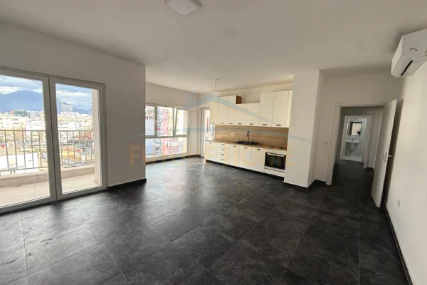 Apartment for rent in Tirana 2+1, Emty