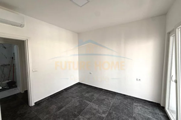 Apartment for rent in Tirana 2+1, Emty