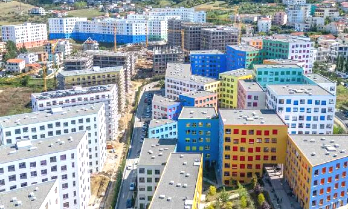 Shtepi ne shitje Apartament ne Tirane, 1+1, Mobilimi Bosh, pa mobiluar, Pagesa 89,000  Euro.