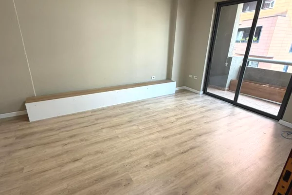 Appartamento in affitto a Tirana 2+1, Vuoto