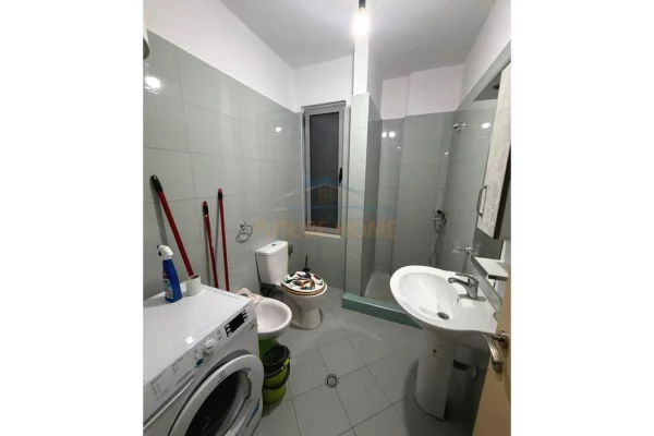 Appartamento in affitto a Tirana 1+1, Arredato